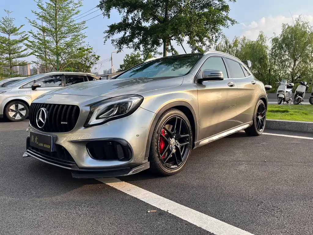 Mercedes-Benz GLA AMG