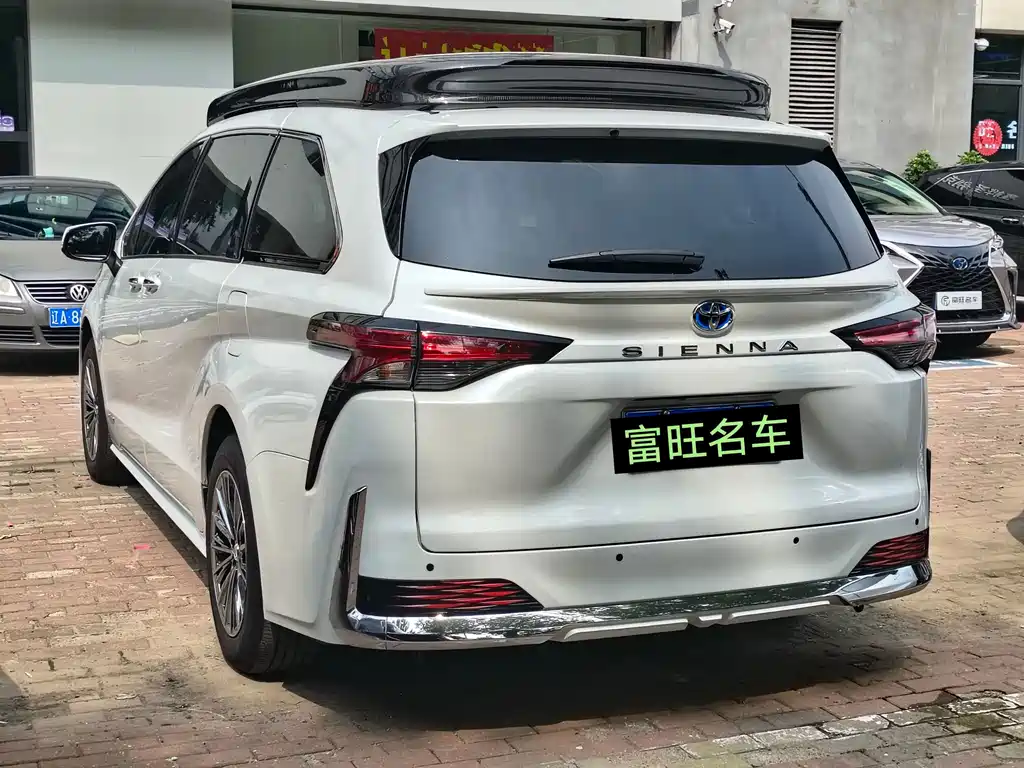 Китайский автомобиль. 华东牌商务车 — миниатюра 5