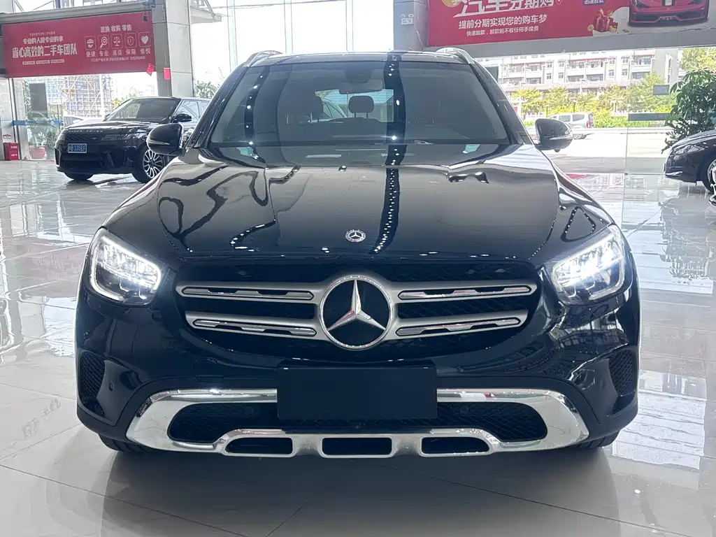 MERCEDES-BENZ GLC