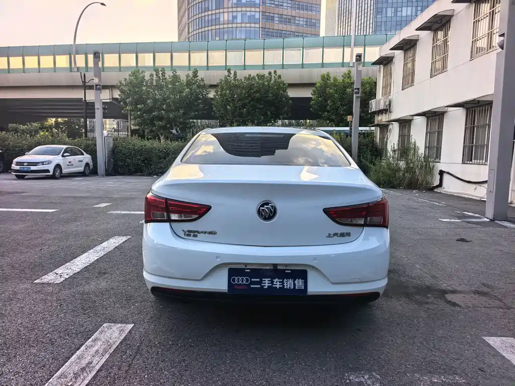 Buick Verano — миниатюра 5