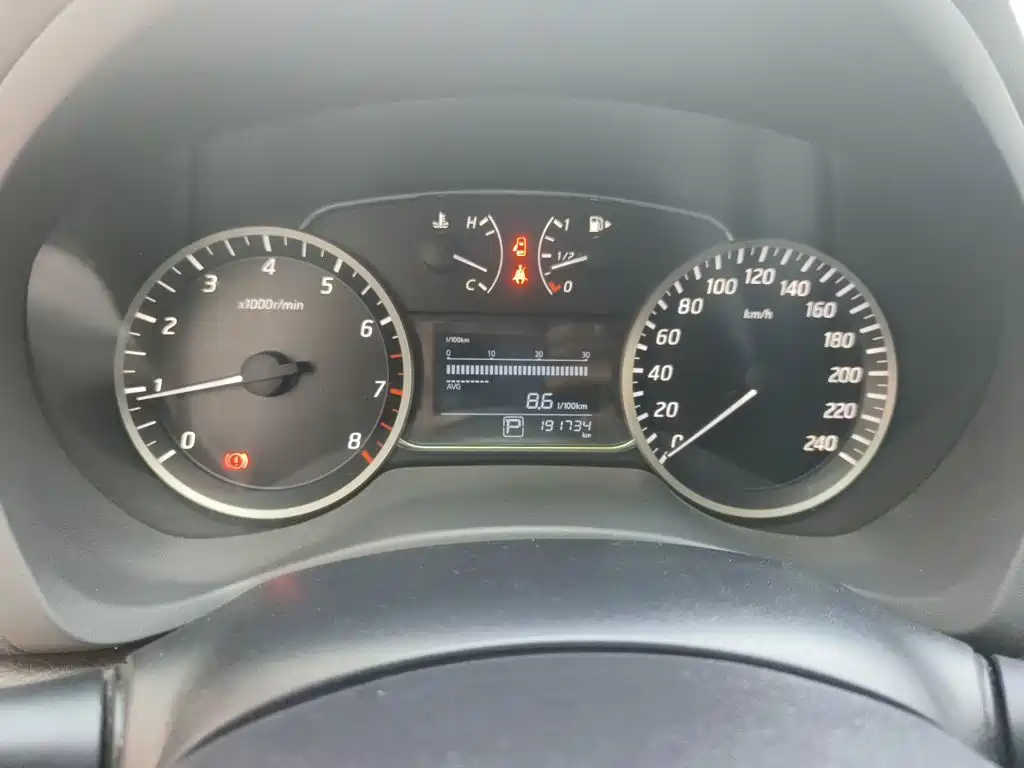 Nissan Sylphy — миниатюра 7