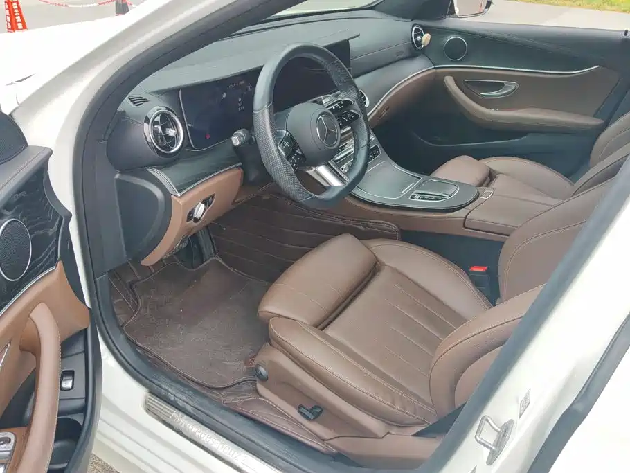 Mercedes-Benz E-Class (Import) — миниатюра 9