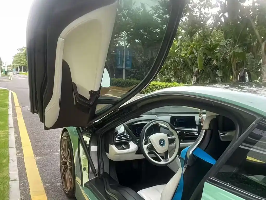BMW i8 — миниатюра 3