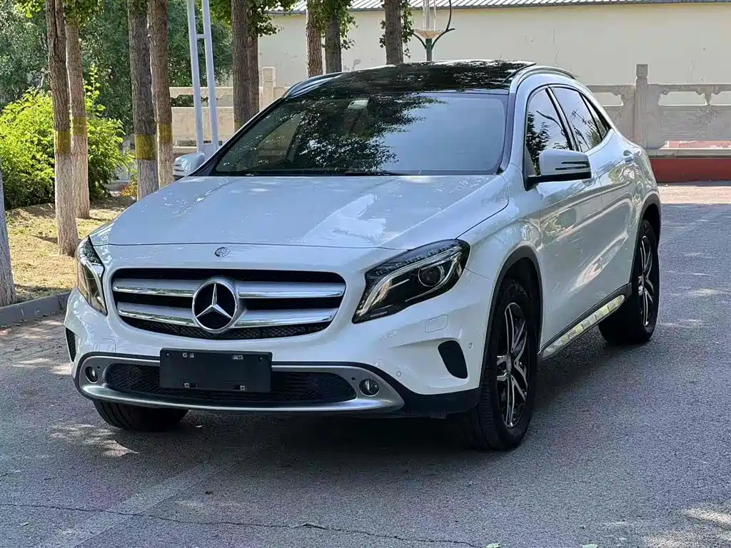 Mercedes-Benz GLA 2016