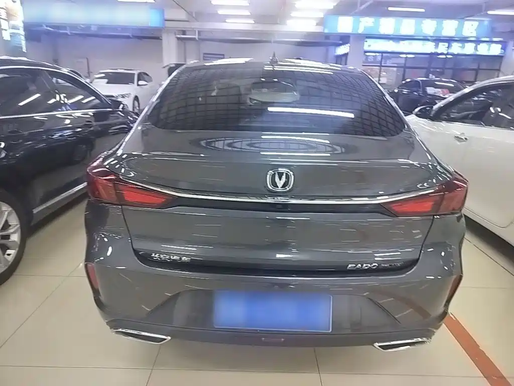 Changan Eado — миниатюра 6
