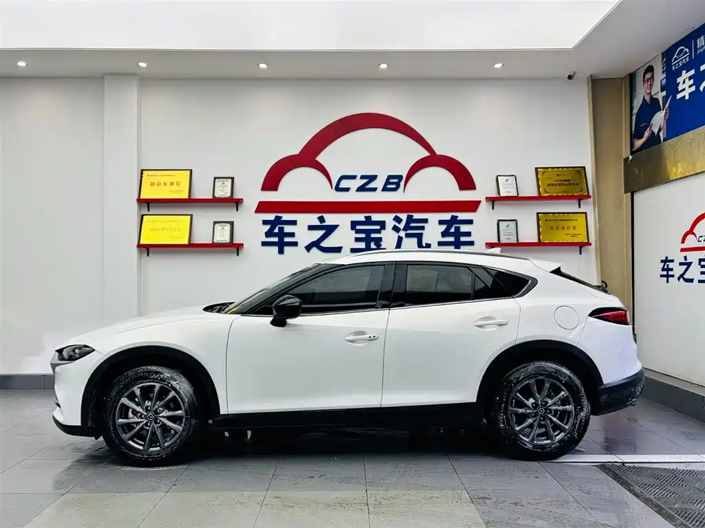 MAZDA CX 4
