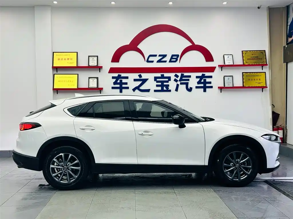 MAZDA CX 4