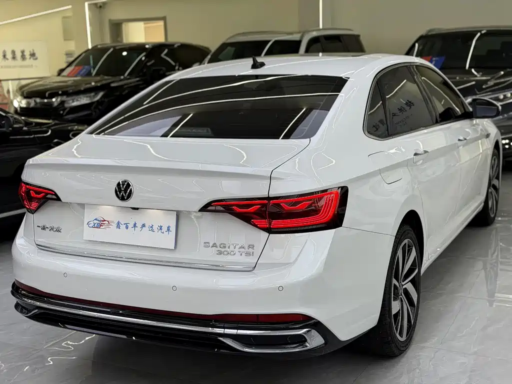 Volkswagen Sagitar — миниатюра 8