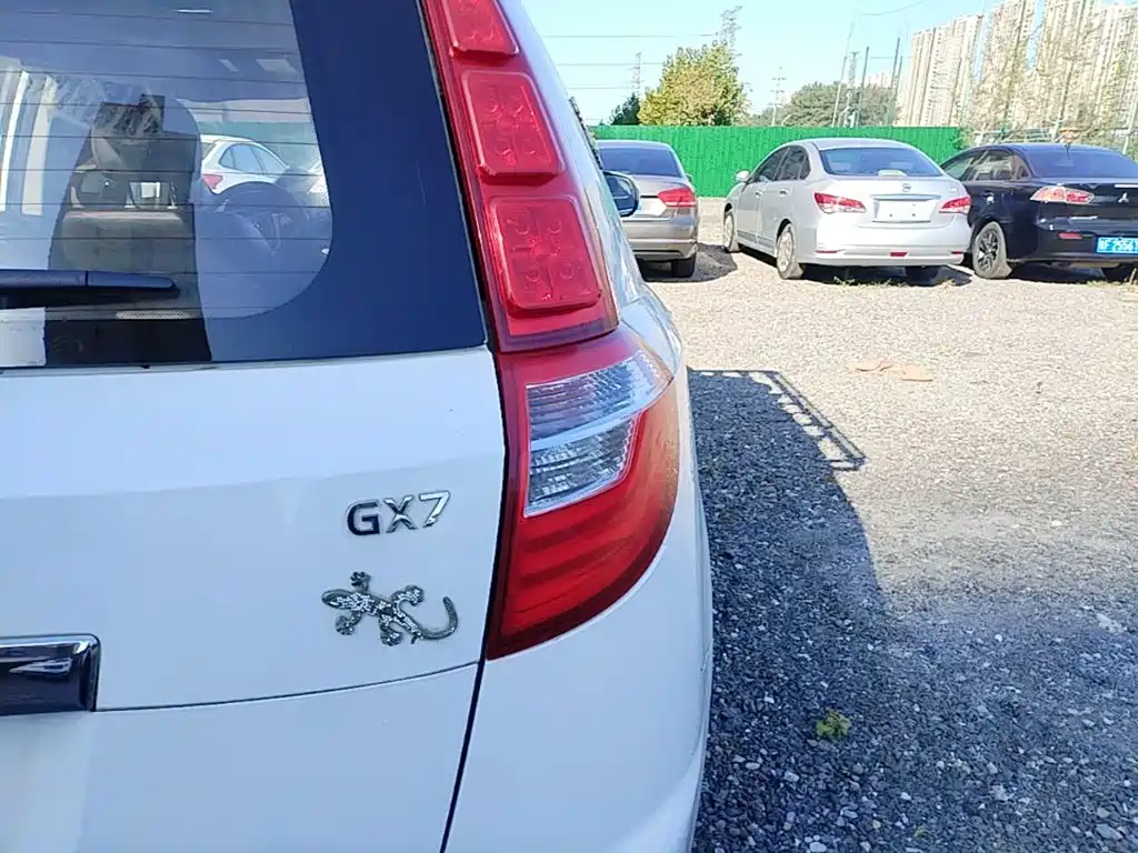 Geely GX7 — миниатюра 8