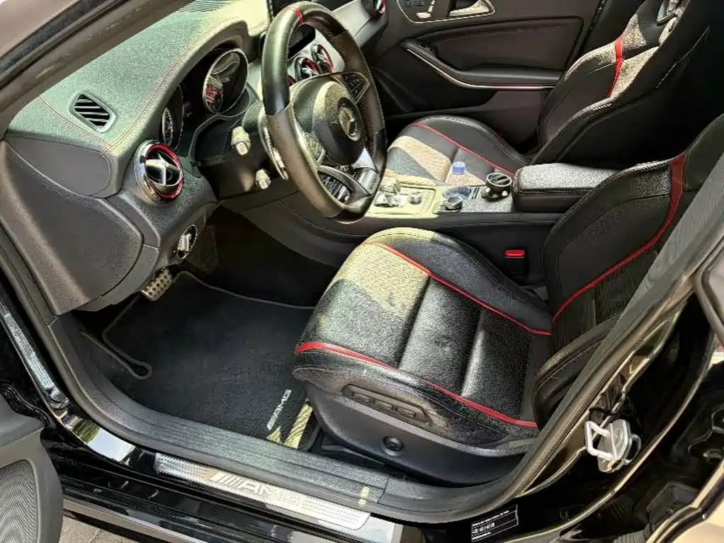 Mercedes-Benz CLA AMG — миниатюра 8