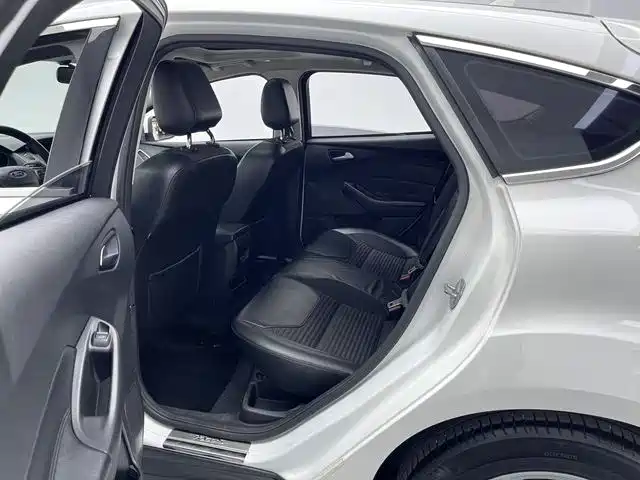 Ford Focus — миниатюра 13