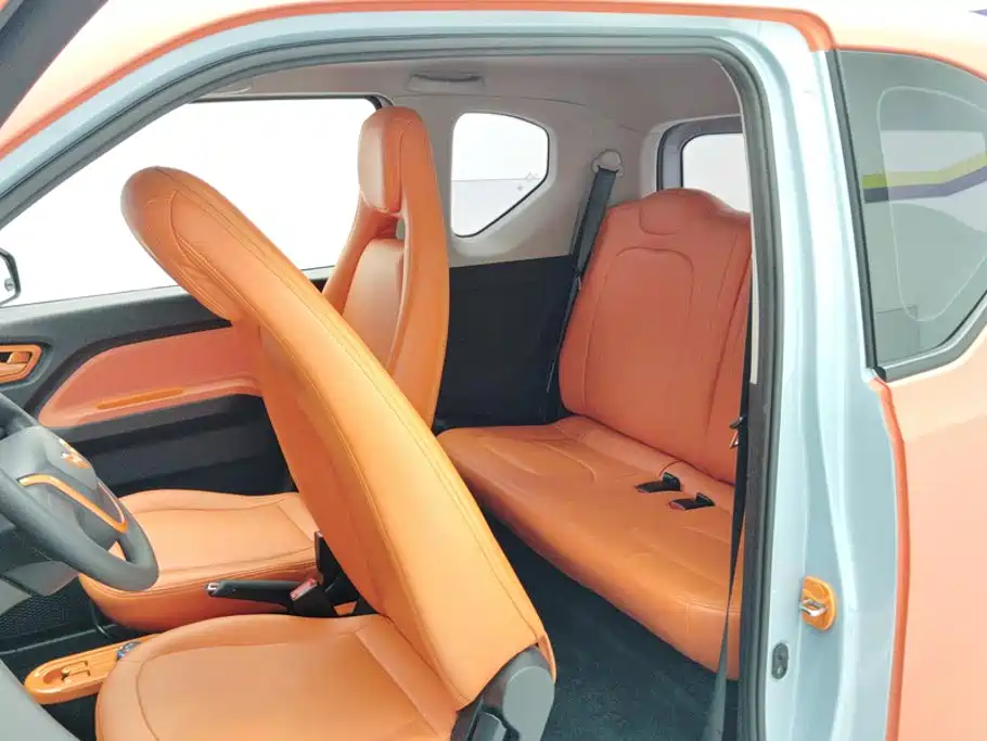 Wuling MINIEV — миниатюра 11