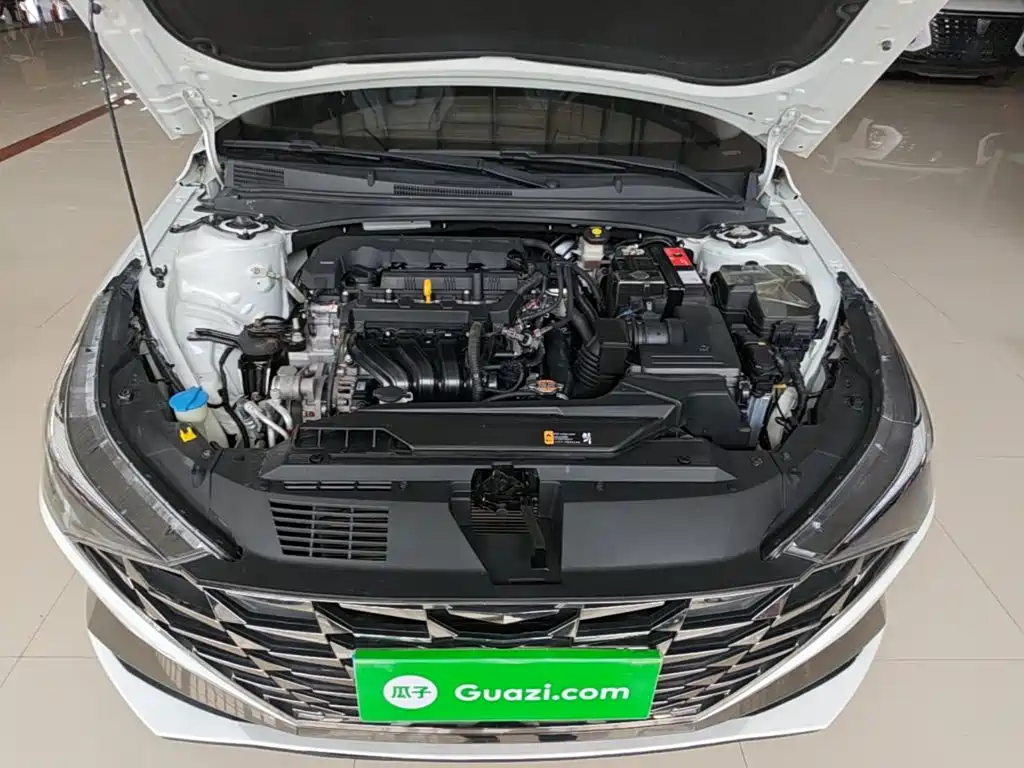 Hyundai Elantra — миниатюра 20