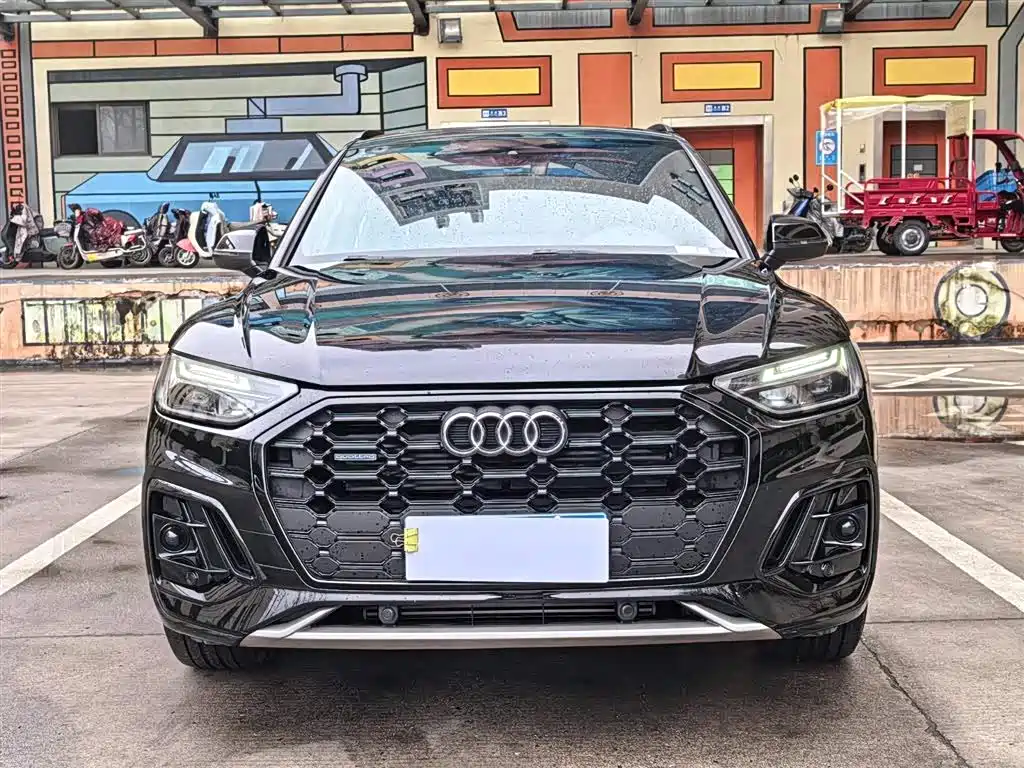 Audi Q5L — миниатюра 2