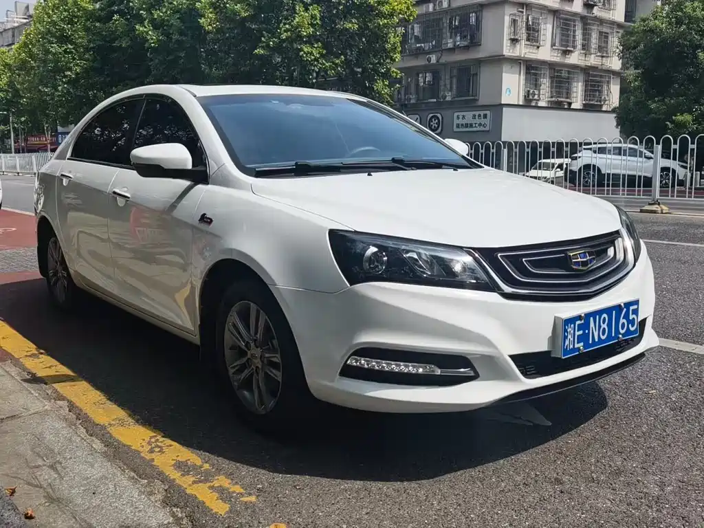 Geely Emgrand — миниатюра 3