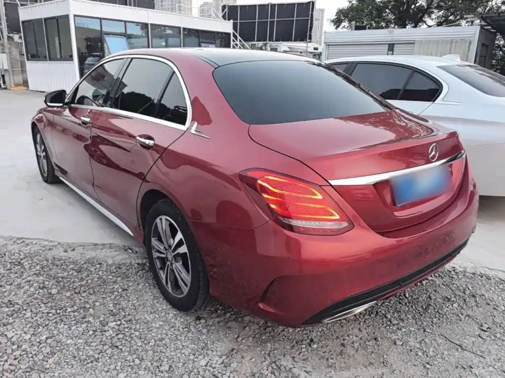 Mercedes-Benz C-Class — миниатюра 5