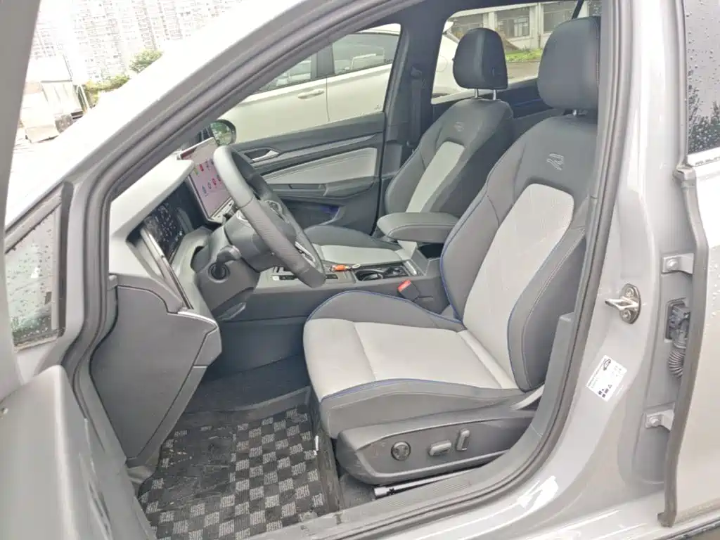 Volkswagen Golf — миниатюра 15