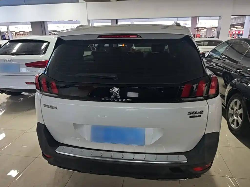 Peugeot 5008 — миниатюра 6