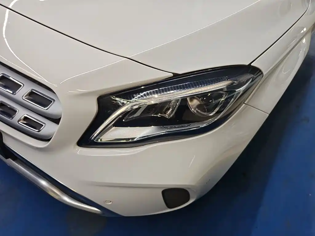 Mercedes-Benz GLA — миниатюра 24