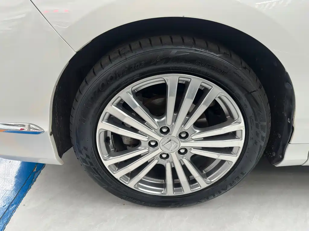 Honda Elysion — миниатюра 5