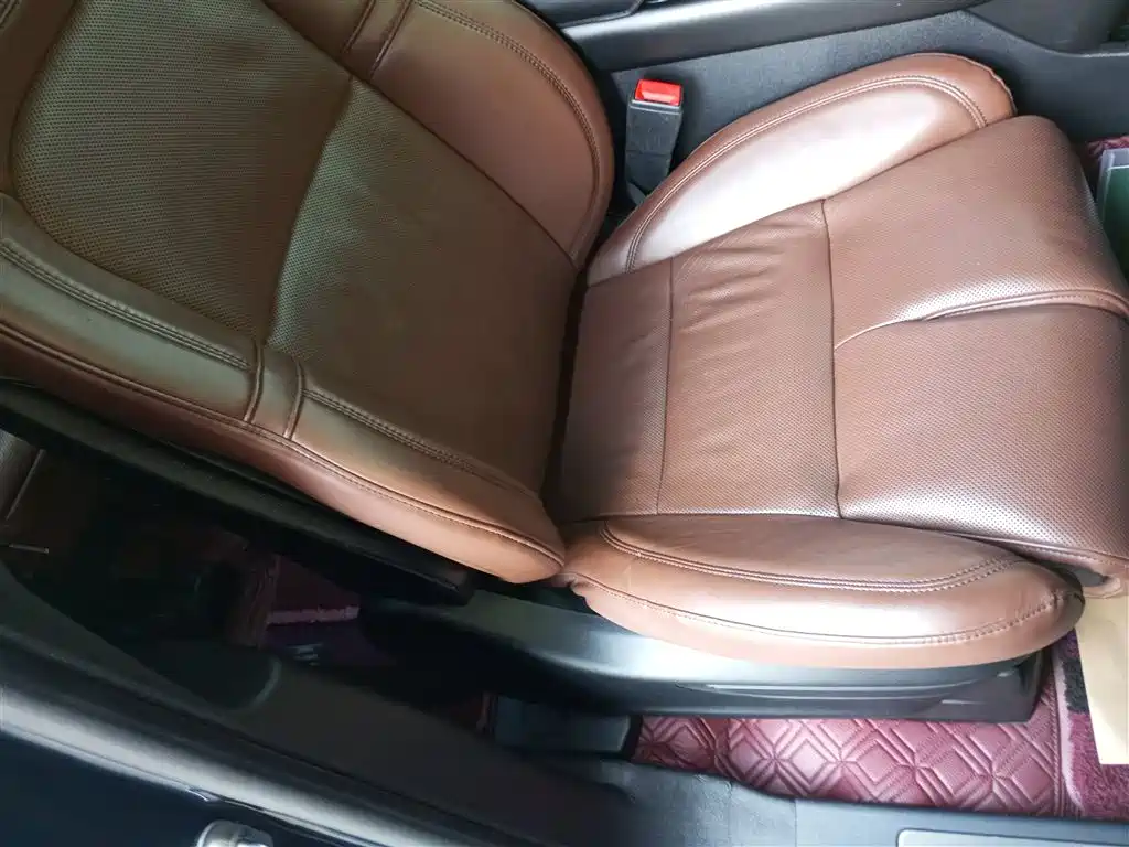 Lincoln Aviator (Import) — миниатюра 20
