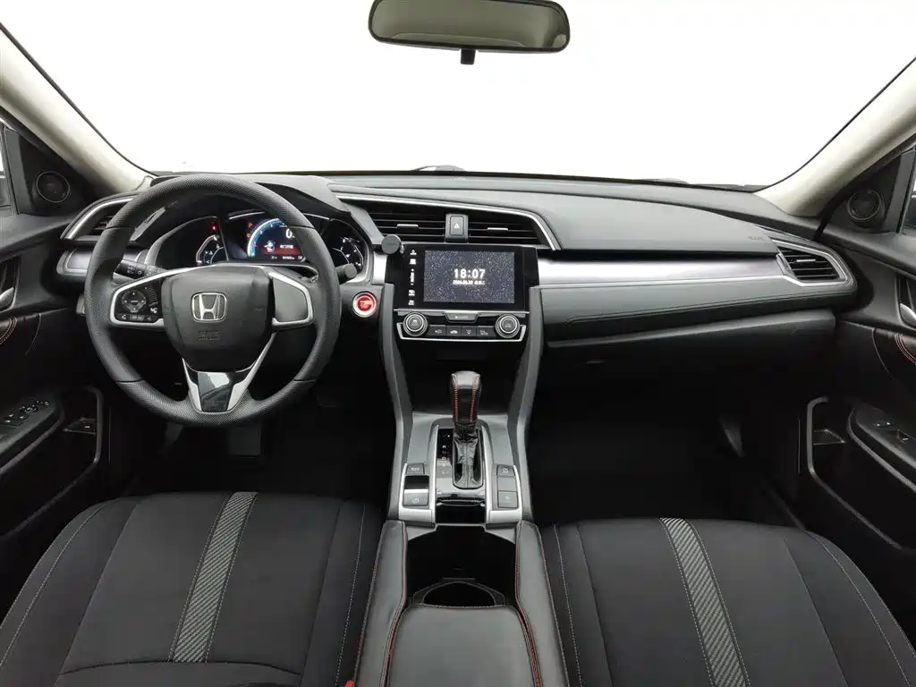 Honda Civic 2016 220TURBO CVT Luxury
