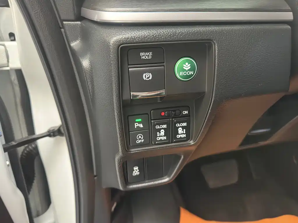 Honda Elysion — миниатюра 9