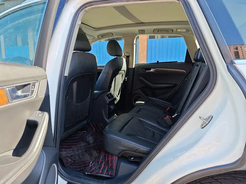 Audi Q5 (Import) — миниатюра 11