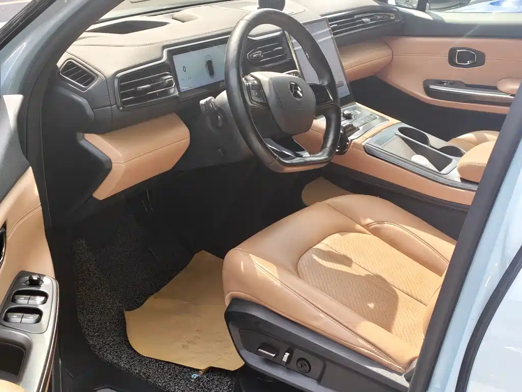 NIO ES6 — миниатюра 4
