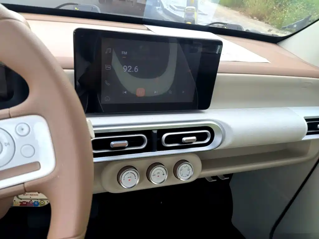 Wuling MINIEV — миниатюра 13