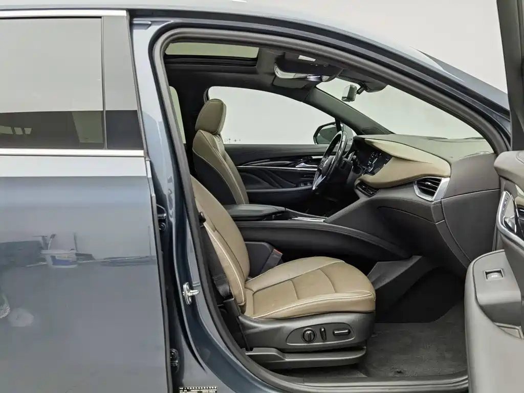 Buick Enclave — миниатюра 23