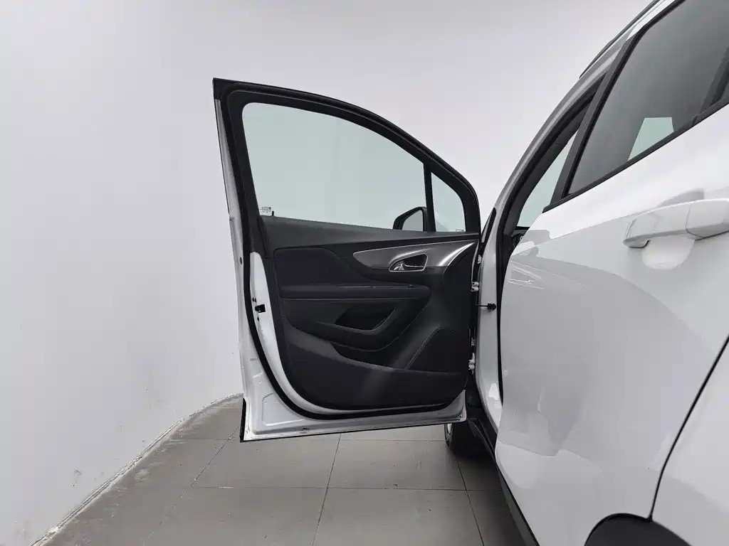 Buick Encore — миниатюра 8