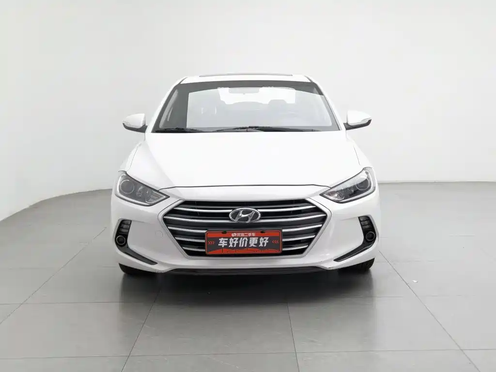 Hyundai Elantra — миниатюра 3