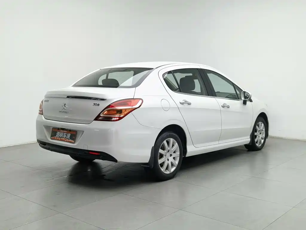 Peugeot 308 — миниатюра 2