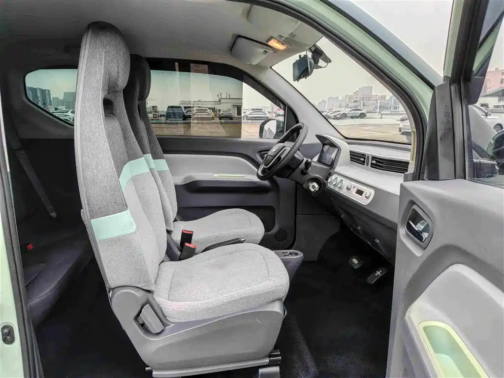 Wuling MINIEV — миниатюра 7
