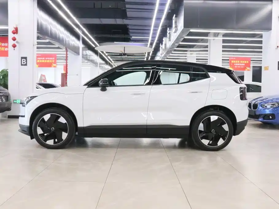 Volvo EX30 — миниатюра 3