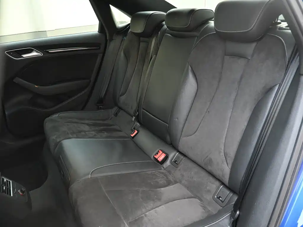 Audi S3 — миниатюра 15