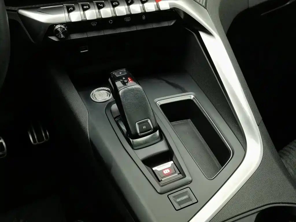 Peugeot 5008 — миниатюра 13