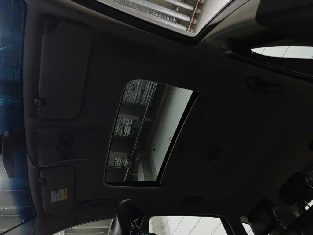 Chevrolet Captiva — миниатюра 14