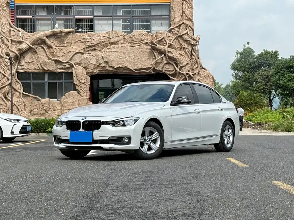 Купить BMW 3 Series
