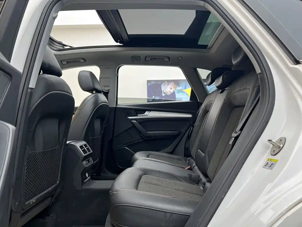 Audi Q5L 2018 40 TFSI Fashion V