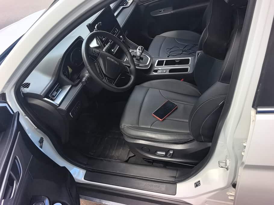 Haval Haval M6 1.5 л 2021 г. Белый, пробег 12500 км