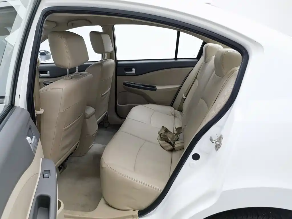 Chery E5 — миниатюра 15