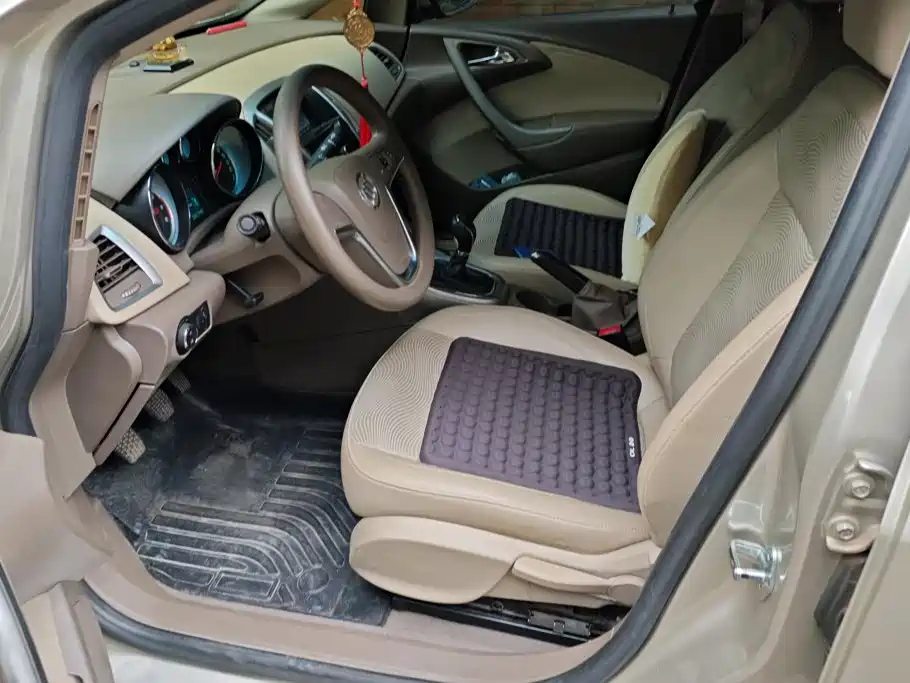 Buick Excelle — миниатюра 9