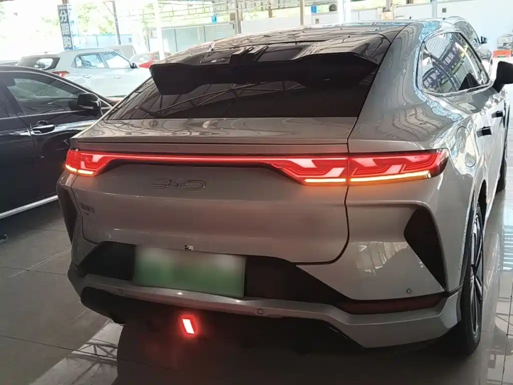 BYD L EV — миниатюра 6