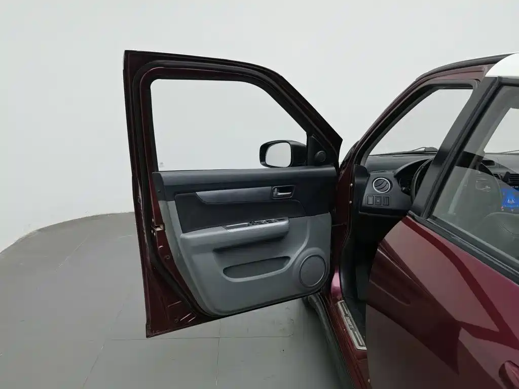 Suzuki Swift — миниатюра 8