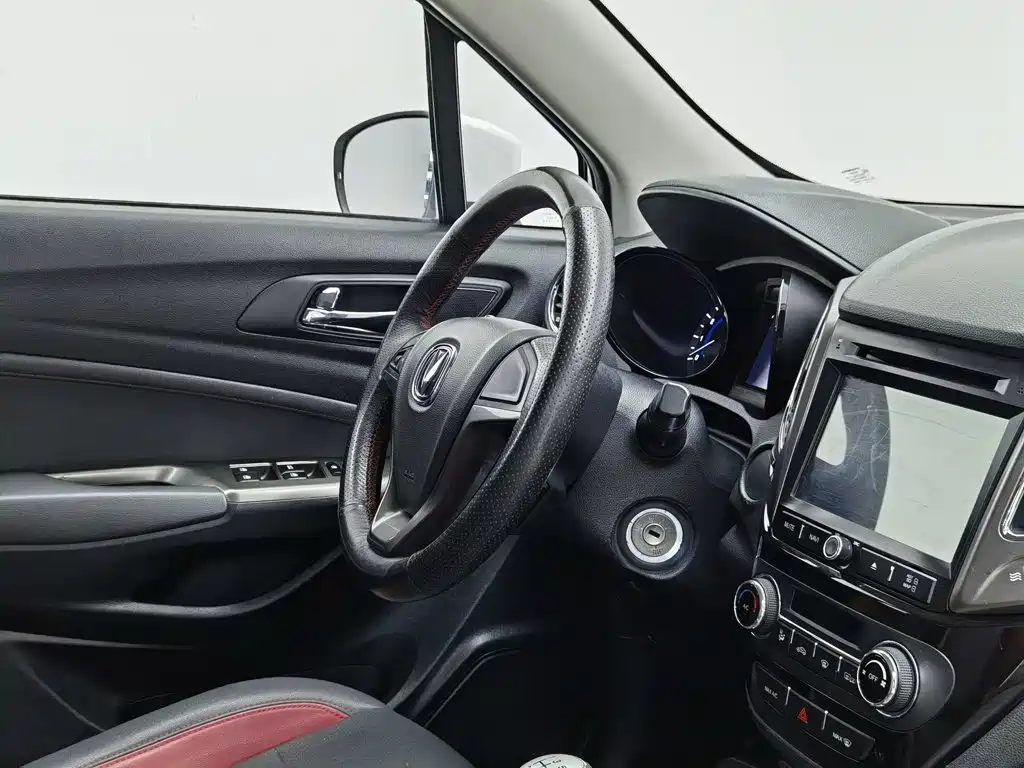 Changan CS15 — миниатюра 22