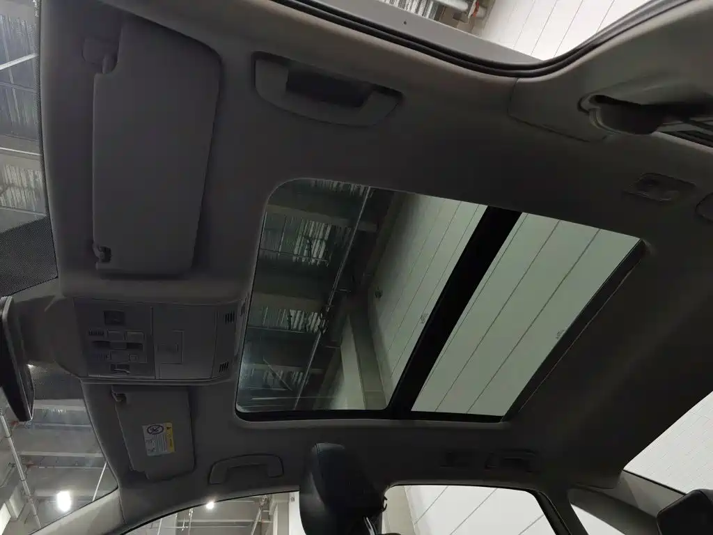 Volkswagen Sagitar — миниатюра 14