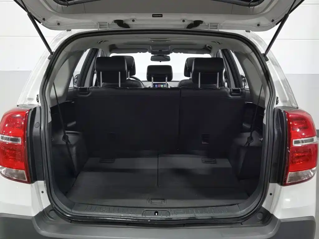 Chevrolet Captiva — миниатюра 16