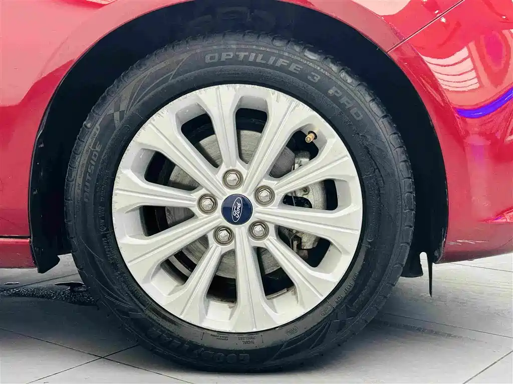 Ford Escort — миниатюра 11